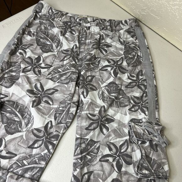 Cabelas Cargo Pants Womens 10x31 Gray Cotton Floral Print Utility Y2k Baggy - Picture 6 of 10
